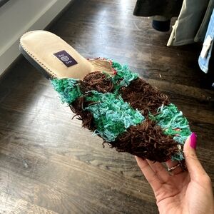 Stylish Green and Brown Fuzzy Men's Slide Sandals
